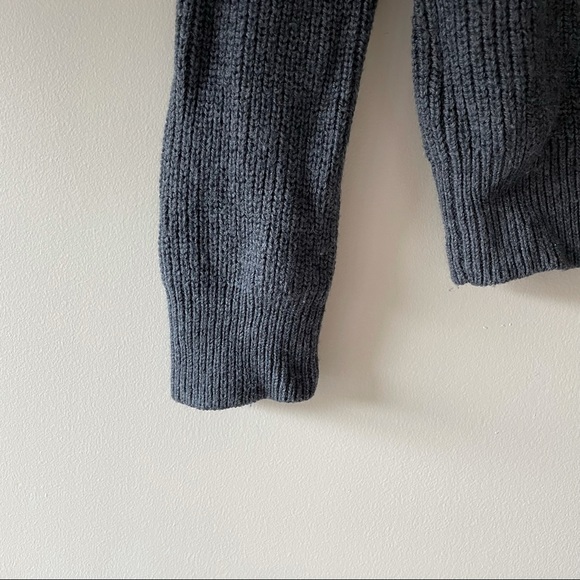 Club Monaco sweater - Picture 7 of 7